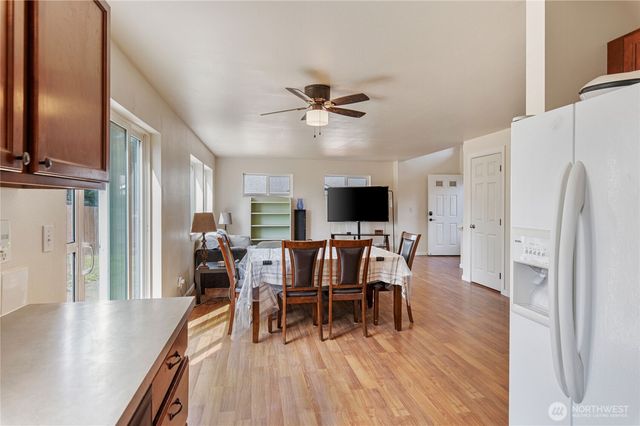 7838 Celtic Loop NW, Silverdale, WA 98383