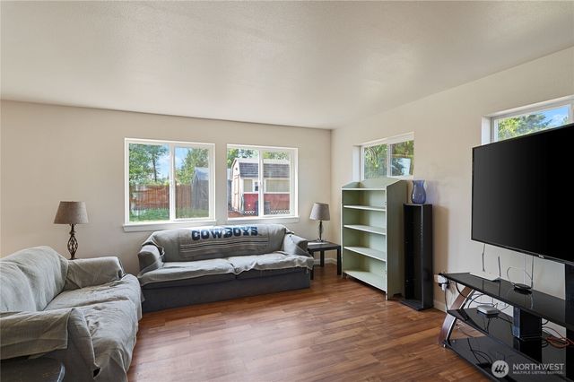 7838 Celtic Loop NW, Silverdale, WA 98383