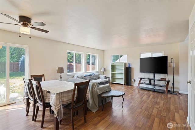 7838 Celtic Loop NW, Silverdale, WA 98383
