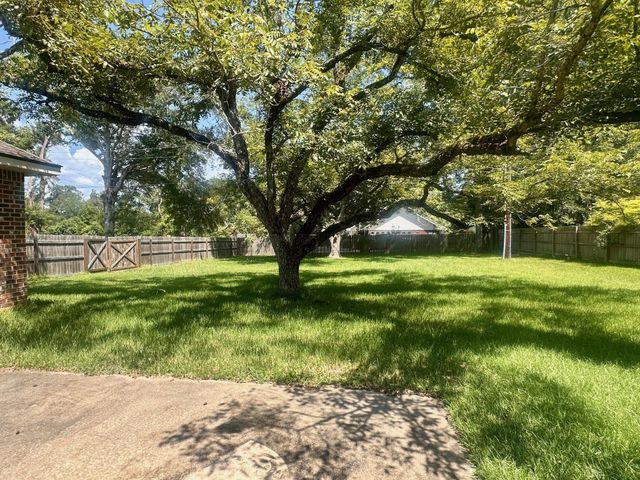 502 S Texas St, Deridder, LA 70634