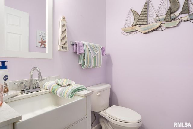 518 HARBOR POINTE Drive, East Peoria, IL 61611