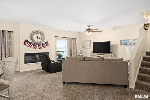 518 HARBOR POINTE Drive, East Peoria, IL 61611