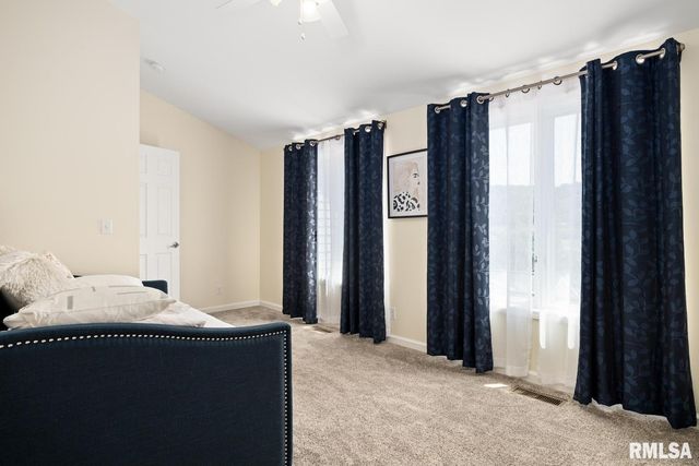 518 HARBOR POINTE Drive, East Peoria, IL 61611