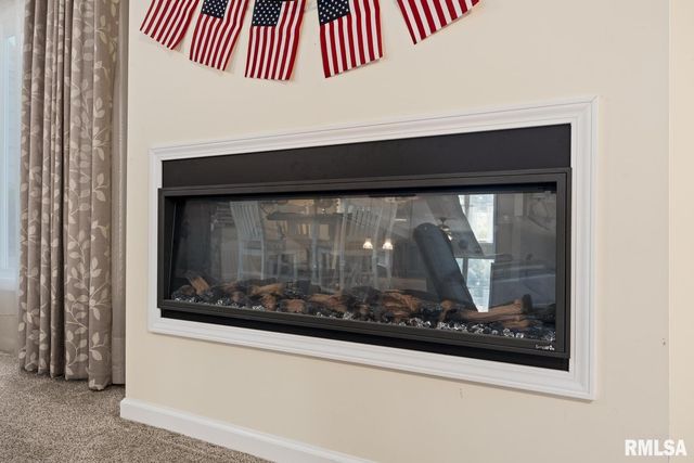 518 HARBOR POINTE Drive, East Peoria, IL 61611