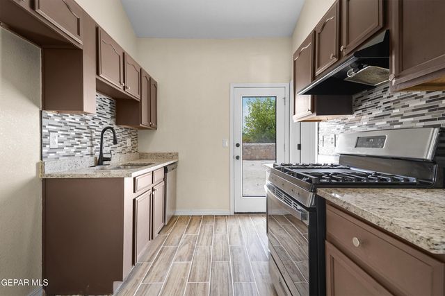 14312 Desierto Bello Avenue, Horizon City, TX 79928
