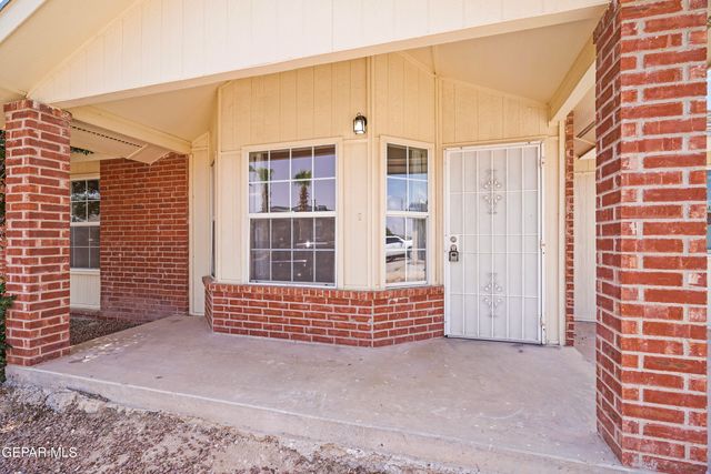 14312 Desierto Bello Avenue, Horizon City, TX 79928