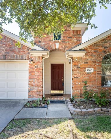 1905 Sharpsbury Drive, Euless, TX 76040