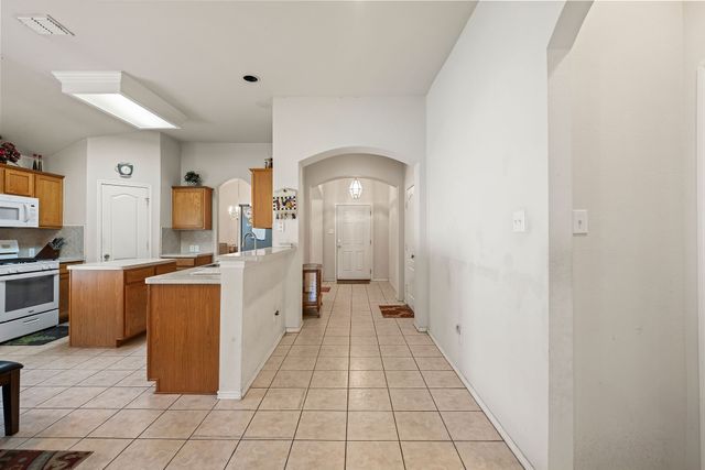 1905 Sharpsbury Drive, Euless, TX 76040