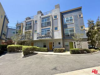 2753 Waverly Drive 1003, Los Angeles, CA 90039