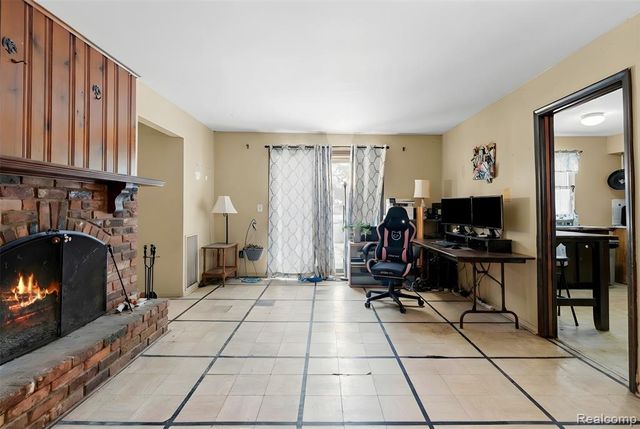 5189 Otsego Street, Burton, MI 48509