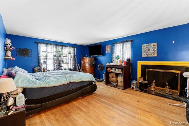 5189 Otsego Street, Burton, MI 48509