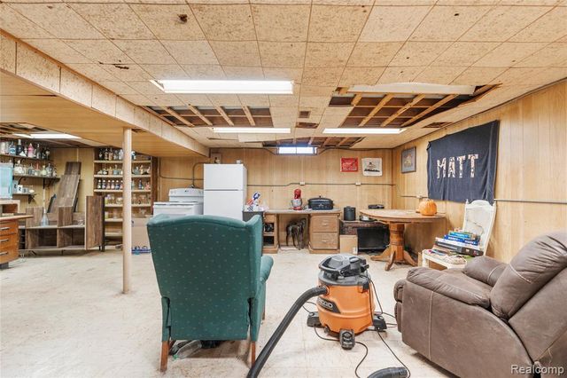 5189 Otsego Street, Burton, MI 48509