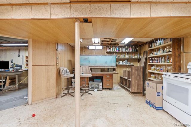 5189 Otsego Street, Burton, MI 48509