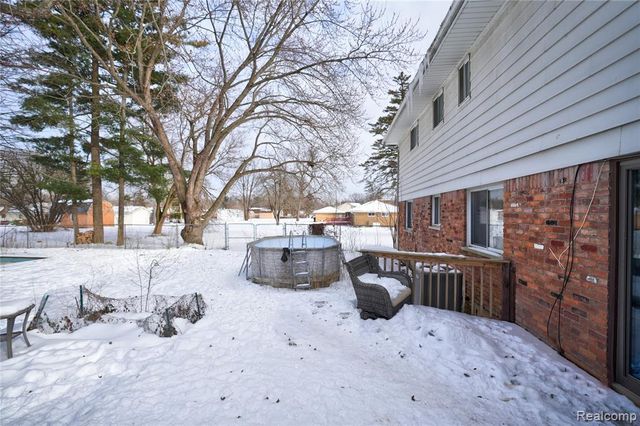 5189 Otsego Street, Burton, MI 48509