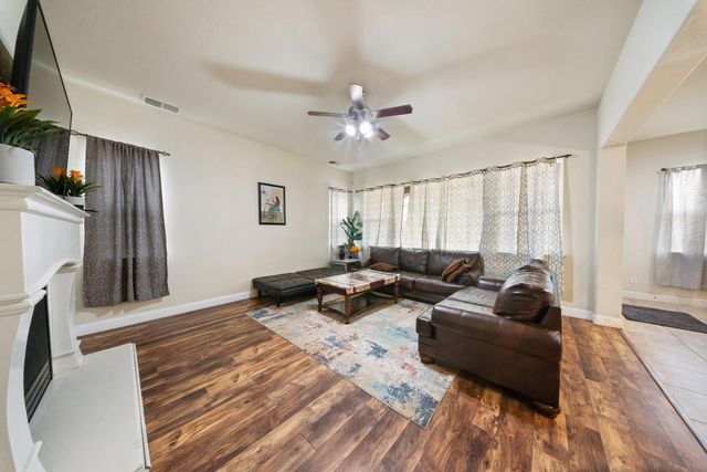 6348 W Portals Avenue, Fresno, CA 93723