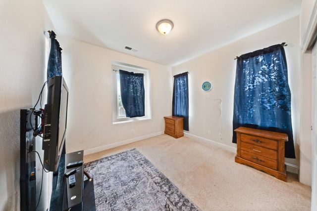 6348 W Portals Avenue, Fresno, CA 93723