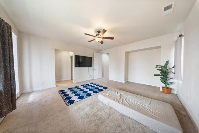 6348 W Portals Avenue, Fresno, CA 93723