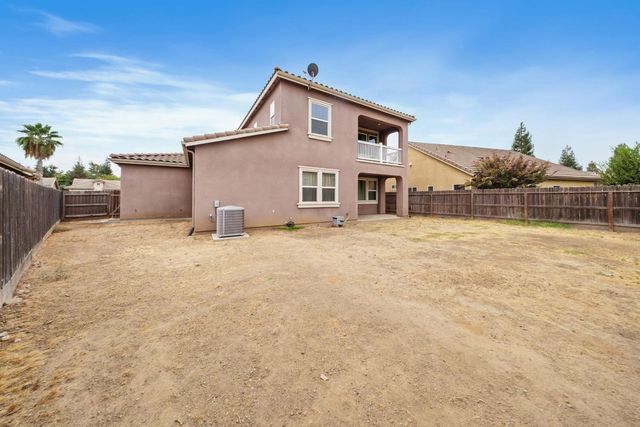 6348 W Portals Avenue, Fresno, CA 93723