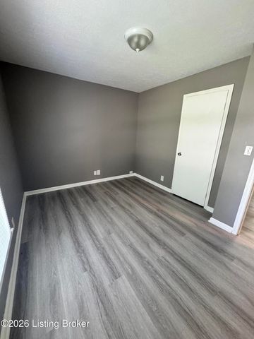 123 Scottsdale Blvd, Louisville, KY 40214