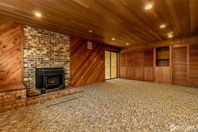 20204 Church Lake Drive E, Bonney Lake, WA 98391