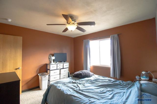 112 E ST ANNE, Rapid City, SD 57701