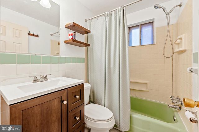 4311 PEARSON AVE, Philadelphia, PA 19114