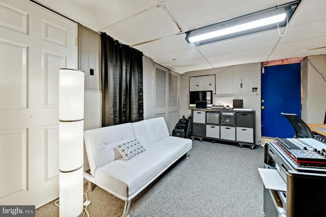 4311 PEARSON AVE, Philadelphia, PA 19114