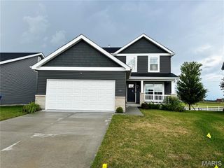 882 Palisades Circle, St Charles, MO 63301