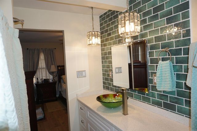 20686 Distress Creek Rd, Harrisburg, AR 72432