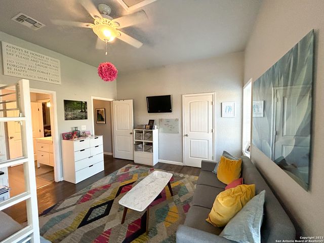 2347 Rock Grove, New Braunfels, TX 78132