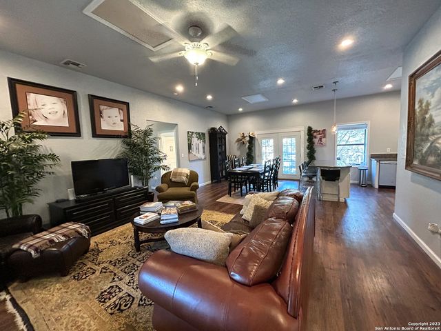 2347 Rock Grove, New Braunfels, TX 78132