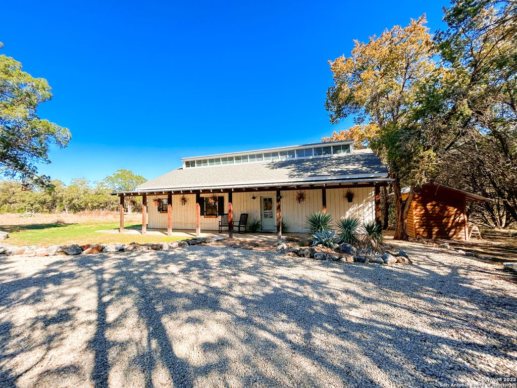 2347 Rock Grove, New Braunfels, TX 78132