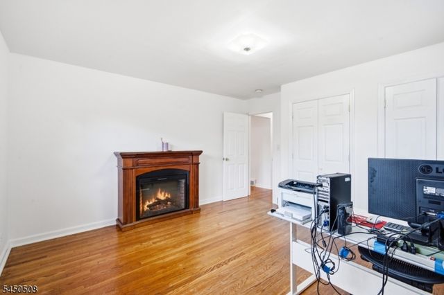 28 Kenz Ter, West Orange Twp., NJ 07052