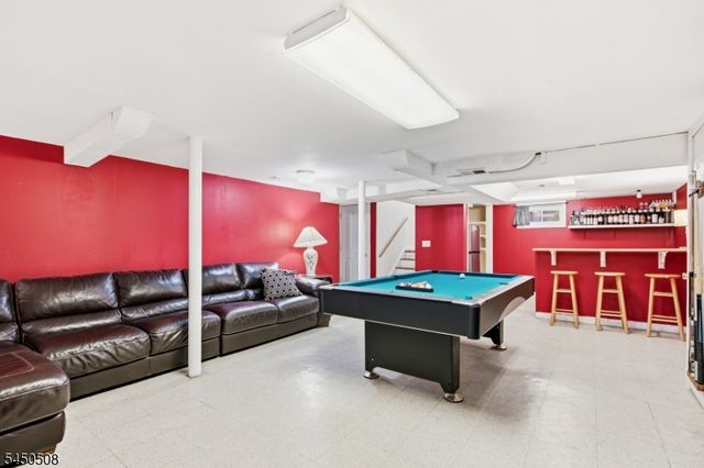 28 Kenz Ter, West Orange Twp., NJ 07052
