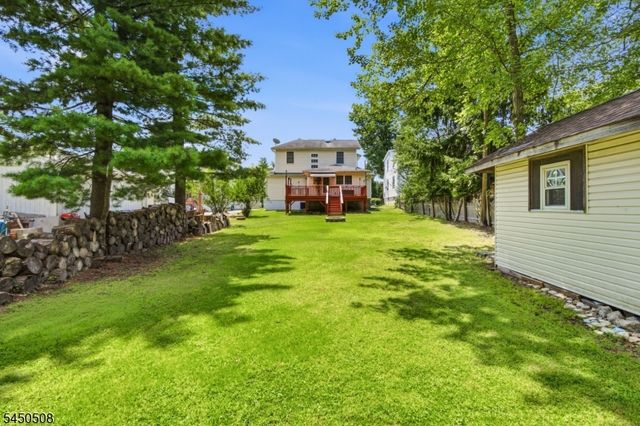 28 Kenz Ter, West Orange Twp., NJ 07052
