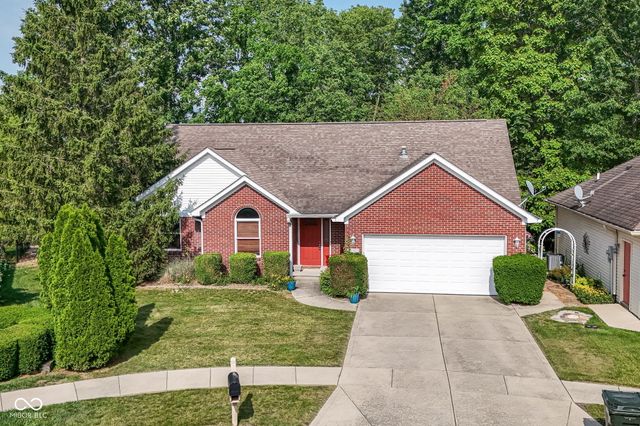4257 W Summerhaven Drive, New Palestine, IN 46163