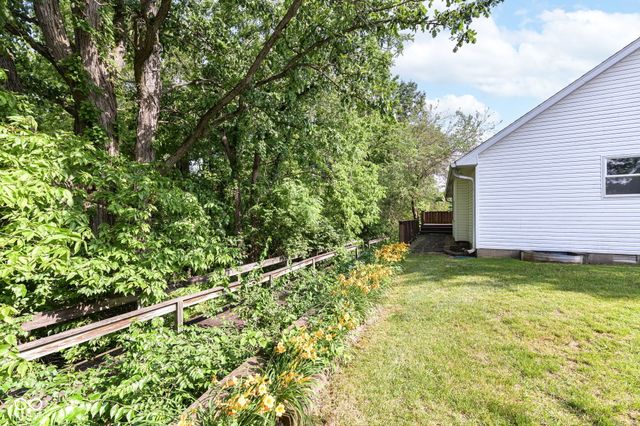 4257 W Summerhaven Drive, New Palestine, IN 46163