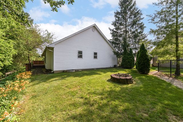 4257 W Summerhaven Drive, New Palestine, IN 46163