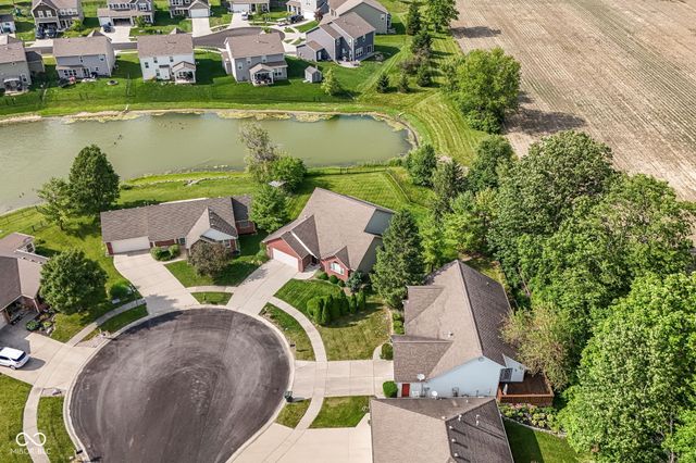 4257 W Summerhaven Drive, New Palestine, IN 46163