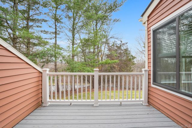 4 Meadow Way, Hopewell Junction, NY 12533