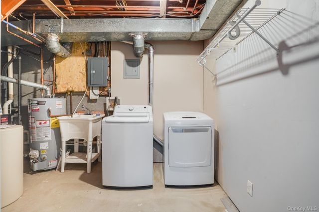 4 Meadow Way, Hopewell Junction, NY 12533