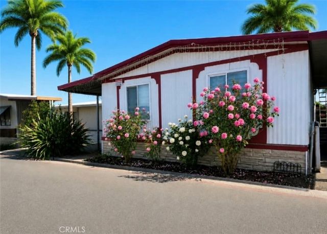 2250 Chestnut Street 20, San Bernardino, CA 92410