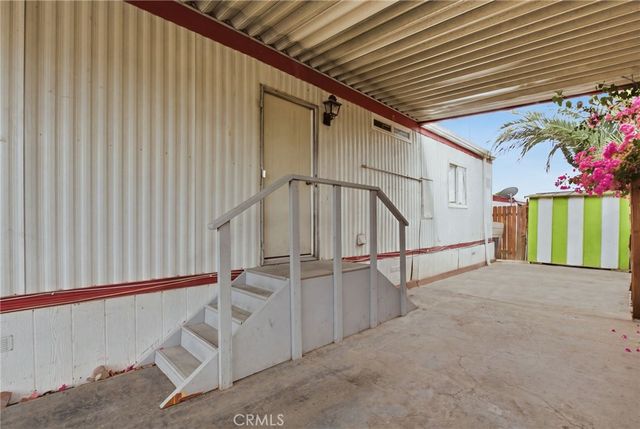 2250 Chestnut Street 20, San Bernardino, CA 92410