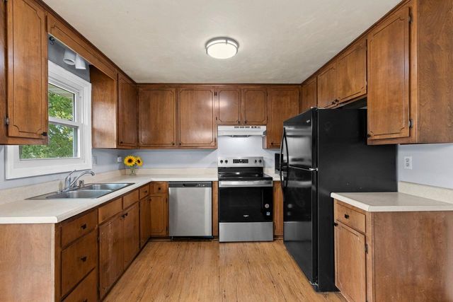 41 SOLAR CIRCLE, Appleton, WI 54915