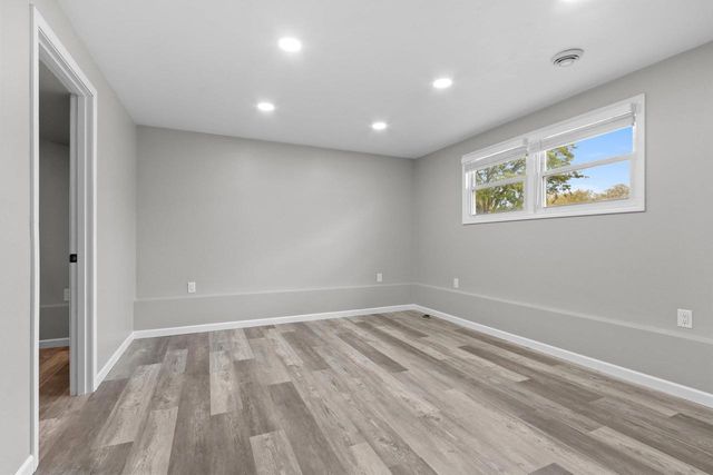 41 SOLAR CIRCLE, Appleton, WI 54915