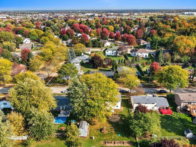 41 SOLAR CIRCLE, Appleton, WI 54915