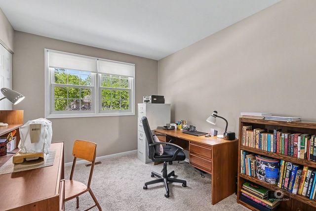 392 Basswood Court, Carol Stream, IL 60188