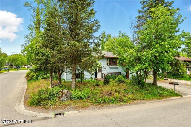 7446 E 20th Avenue, Anchorage, AK 99504