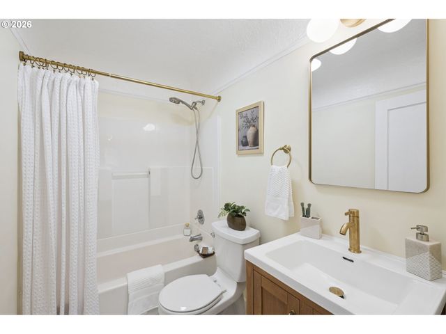 6600 Se 57TH Ave, Portland, OR 97206