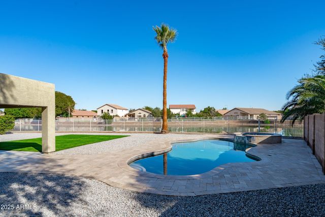 11204 W ROANOKE Avenue, Avondale, AZ 85392